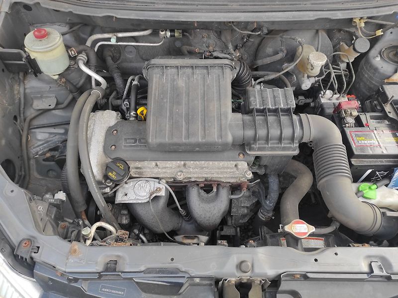 Suzuki Liana 1.6 16V combi 4 seasons - fotka 19 z 26