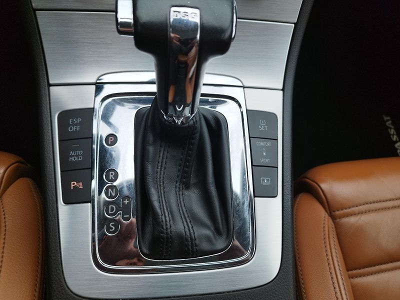 Volkswagen Passat CC 2.0TDI, volat-608 081 843 - fotka 17 z 21