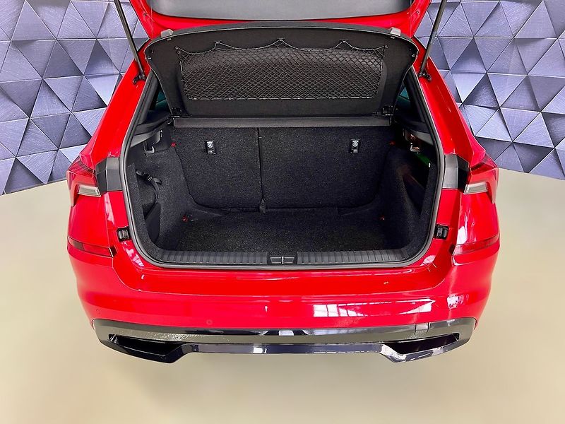Škoda Kamiq 1.5TSI DSG MONTE CARLO, PANORA - fotka 25 z 26
