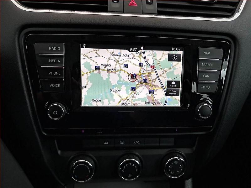 Škoda Octavia (2016) Ambition 1.6 TDI, Navi - fotka 13 z 18