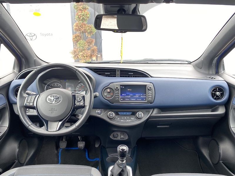 Toyota Yaris 1.5i, ČR, Selection, záruka - fotka 12 z 33