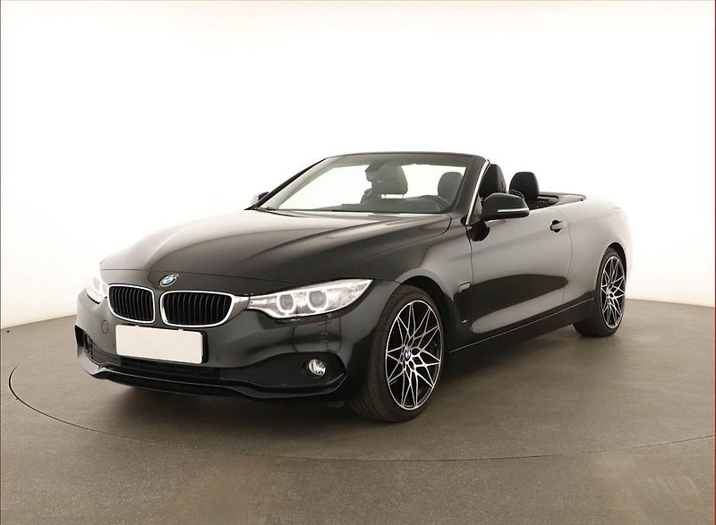 BMW Řada 4 (2017) 420d - fotka 2 z 18