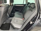 Volkswagen Passat (2016) 2.0 TDi, Highline, LED - náhled 10