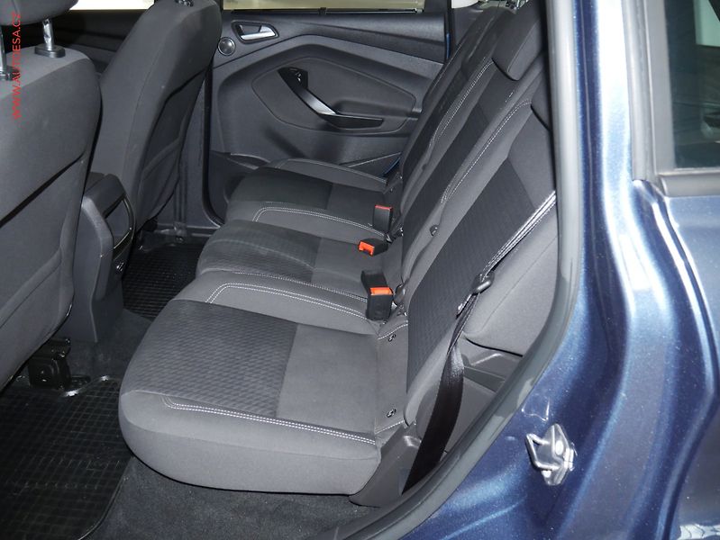 Ford C-MAX (2019) 1.0 EB, 1.maj,ČR, AC, park - fotka 10 z 19