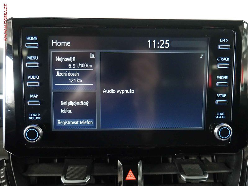 Toyota Corolla (2021) 1.6i, ČR, servis.kniha, LED - fotka 15 z 20