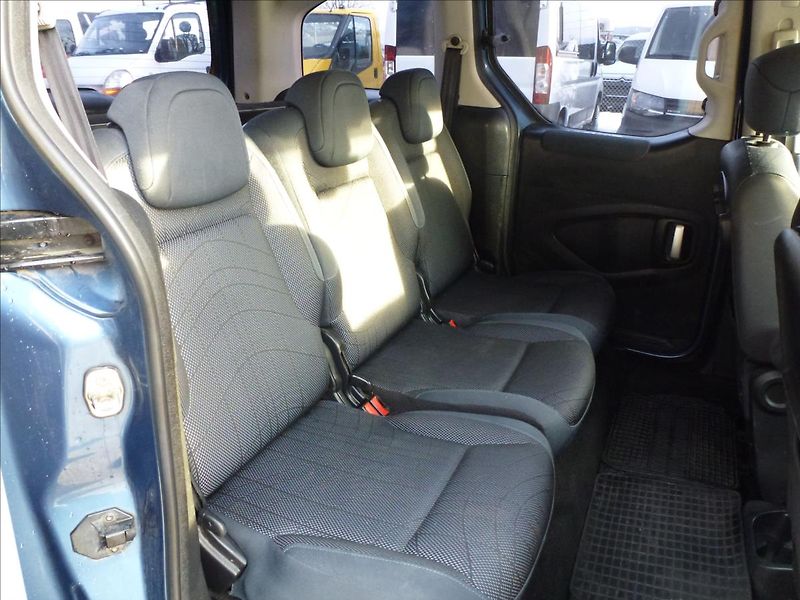 Peugeot Partner Tepee 1,6 TeePee HDI 92 k Active - fotka 22 z 44