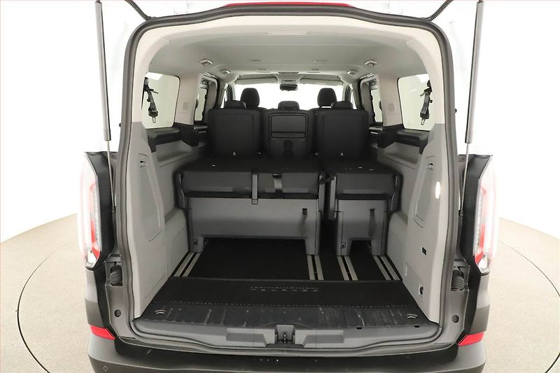 Ford Tourneo Custom (2025) 2.0 EcoBlue AWD - fotka 11 z 24