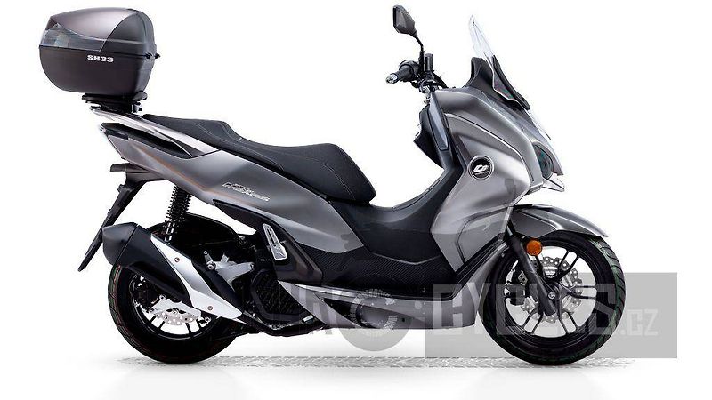 QJ Motor (2026) MTX 125 Hybrid + top box - fotka 5 z 25