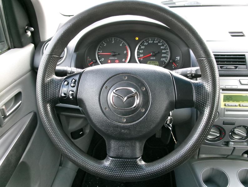 Mazda 2 1,4 D 50 KW 1 MAJITEL  - fotka 17 z 29