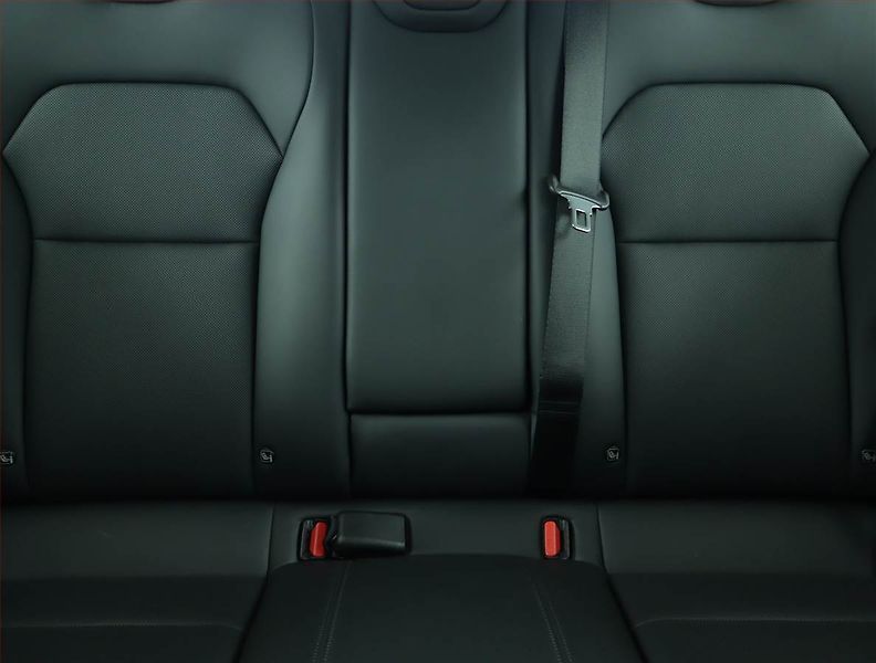 Tesla Model 3 (2023) Standard Range LFP, SoH 94% - fotka 10 z 21