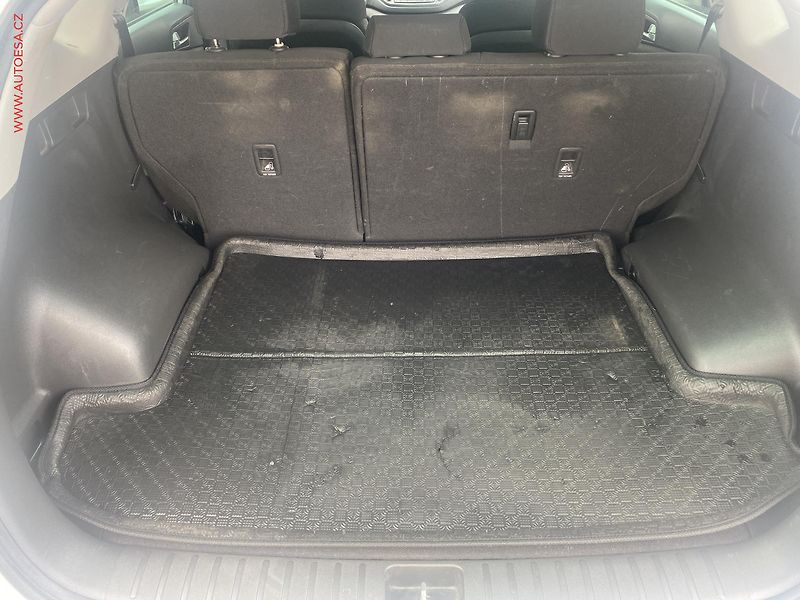 Hyundai Tucson (2016) 1.7 CRDi, ČR, Navi, AC - fotka 7 z 15