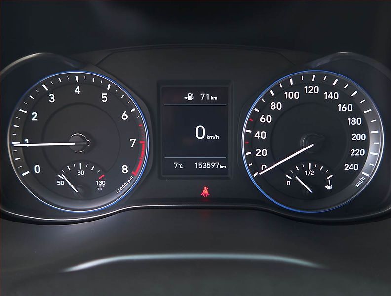 Hyundai Kona (2018) 1.0 T-GDI, Kůže, Tempomat - fotka 11 z 15