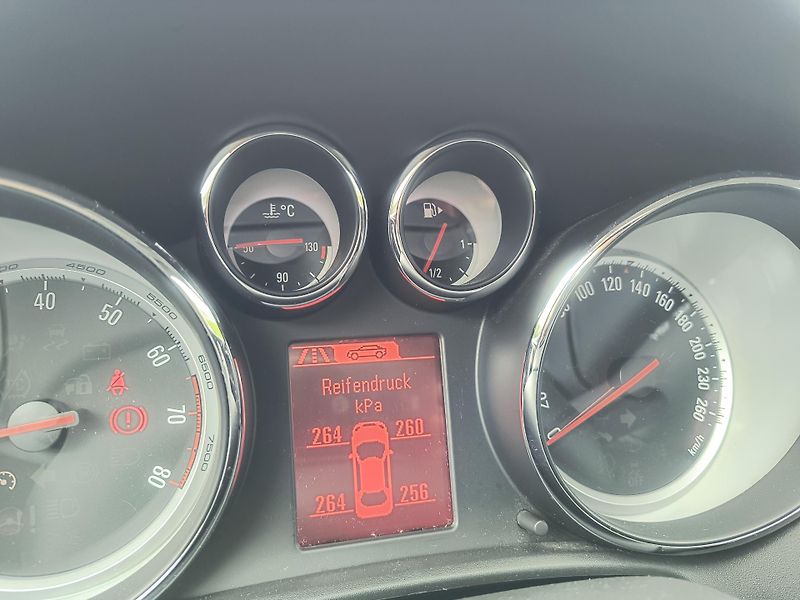 Opel Astra (2016) 1.6 88KW/AC/PDC/TEMPOMAT/DO/PC - fotka 40 z 51