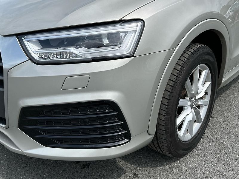 Audi Q3 2,0 TDI Quattro automat - fotka 18 z 23