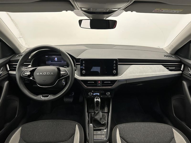 Škoda Scala 1.0 TSI Top selection - fotka 5 z 27