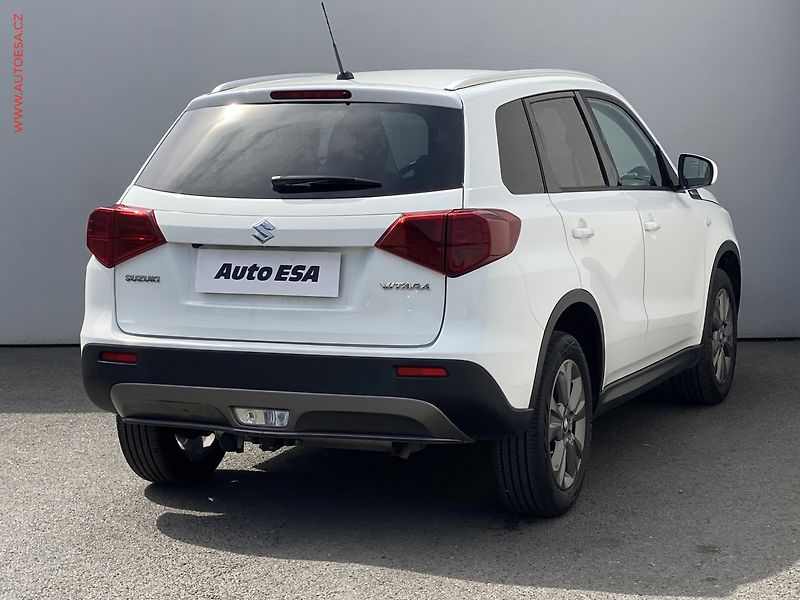 Suzuki Vitara (2019) 1.0 B-Jet, Comfort, navi - fotka 4 z 18