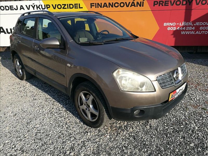 Nissan Qashqai 1,5 dCi - fotka 2 z 15