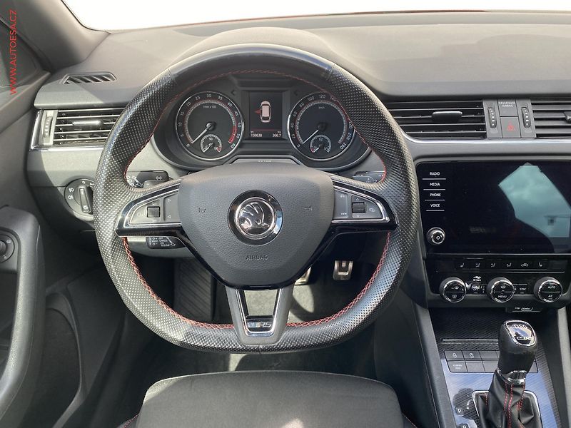 Škoda Octavia (2019) 2.0 TDi 4x4, RS, DSG, +ALU - fotka 11 z 19
