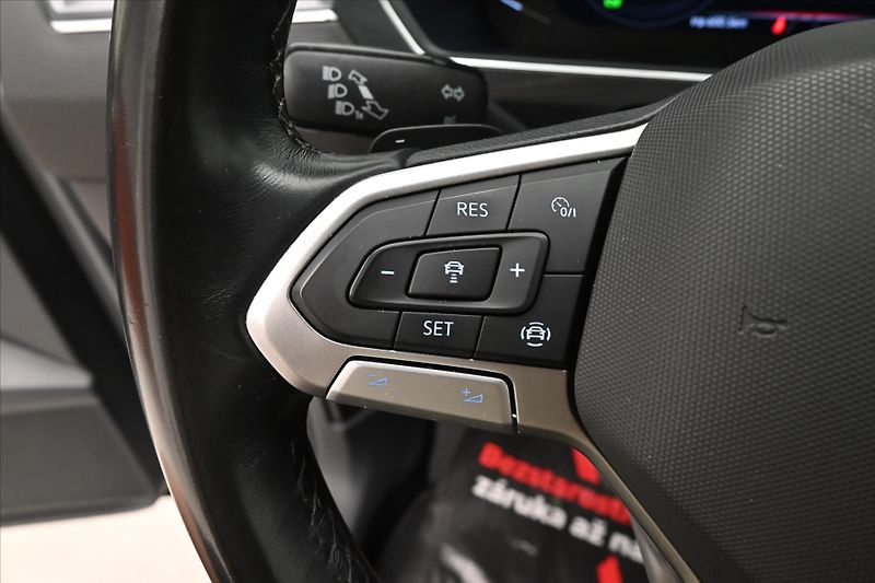 Volkswagen Tiguan Allspace 2,0 TDI 110kW DSG 7Míst Záruka - fotka 24 z 32