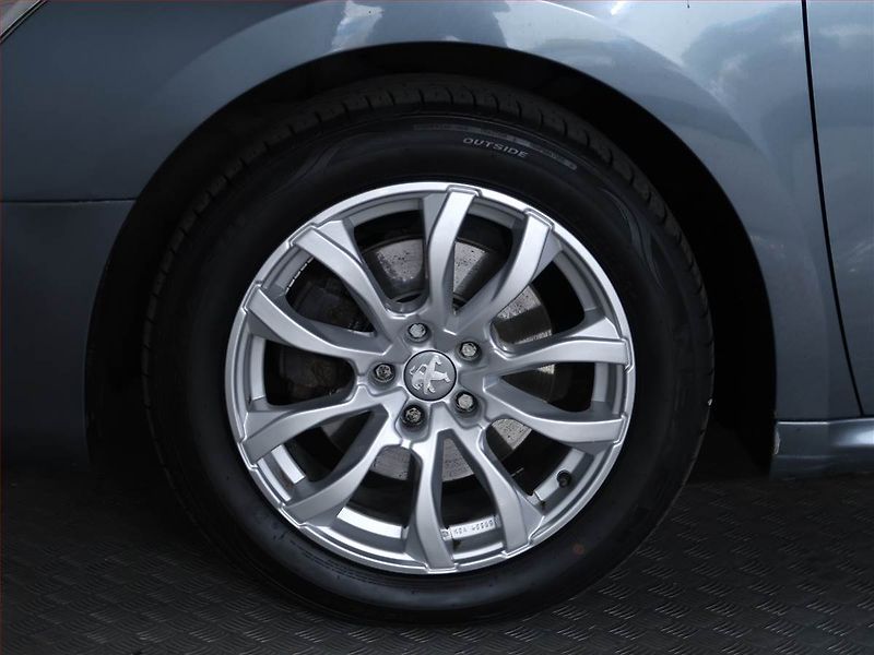 Peugeot 508 (2013) 2.0 HDi, Automat, Navi - fotka 15 z 18