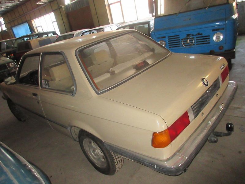 BMW Řada 3 (1984) 315 E21 - fotka 3 z 19