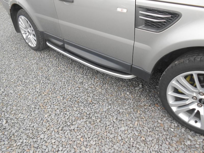 Land Rover Range Rover Sport 3.0D,180KW,4x4,XENONY,Tažné! - fotka 15 z 48