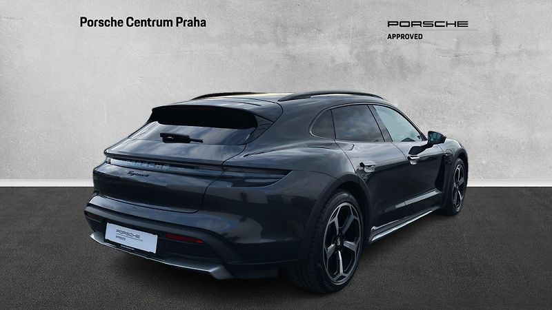 Porsche Taycan 4 Cross Turismo - fotka 6 z 30