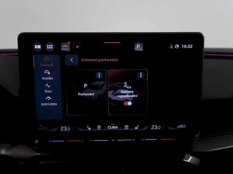 Cupra Leon (2025) 1.5eTSI 110KW DSG - fotka 29 z 41