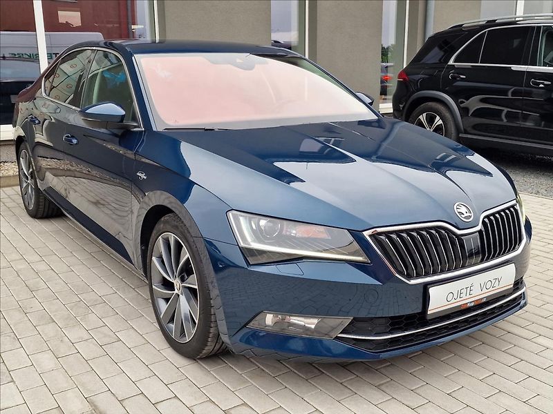 Škoda Superb 2.0TDI 140kW L&K 4x4 DSG, ČR - fotka 3 z 50