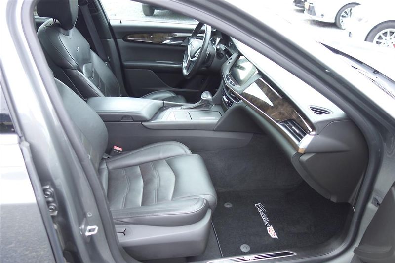 Cadillac CT6 3,6 i V6 250KW,SERV.KN.,AWD. - fotka 12 z 56