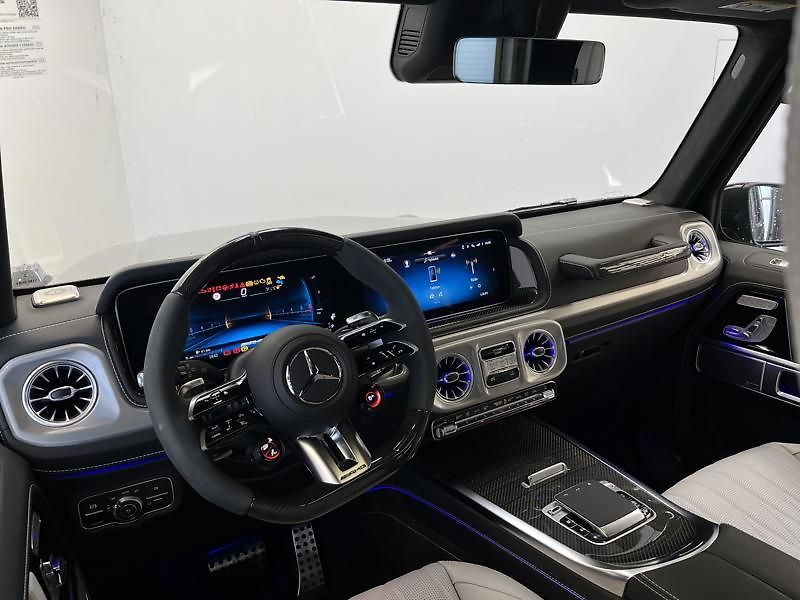 Mercedes-Benz Třídy G Třídy Mercedes-AMG G 63 Manufa - fotka 10 z 28
