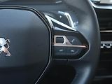 Peugeot 2008 (2021) Active Pack 1.2 PureTech - náhled 19