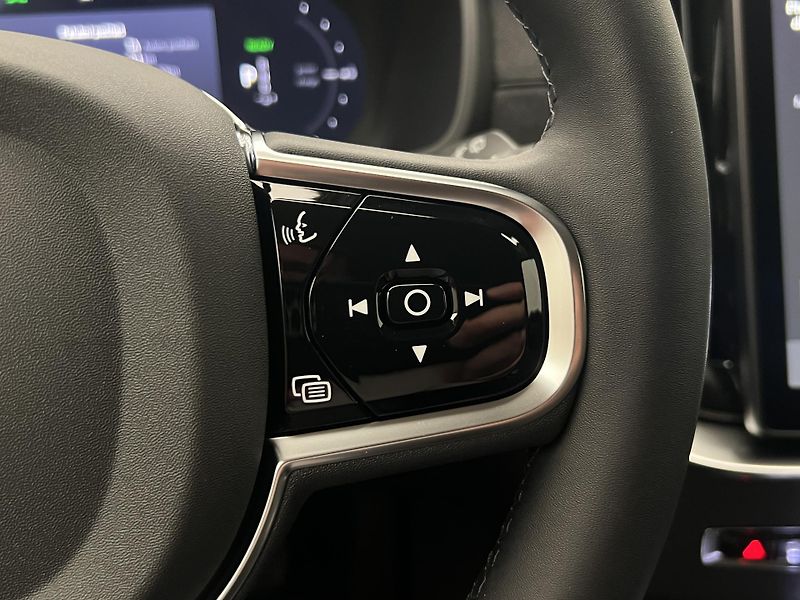 Volvo XC90 (2026) T8 AWD PLUS BRIGHT - fotka 23 z 50