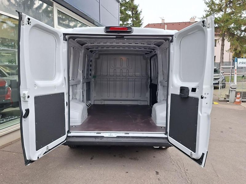 Peugeot Boxer (2026) FG 3000 L2H1 BHDi 120k MAN6 - fotka 16 z 17