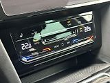 Volkswagen Passat Variant (2023) 2.0 TDI 4Motion DSG R-Line - náhled 15