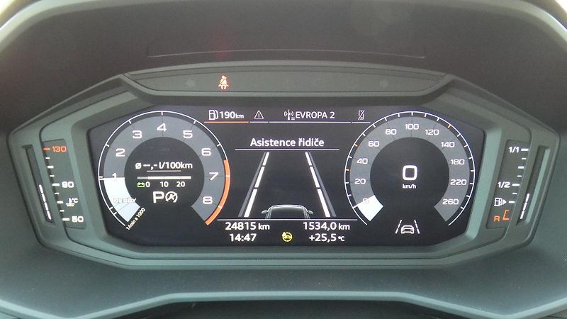 Audi A1 35 TFSI S-line Stronic - fotka 14 z 22