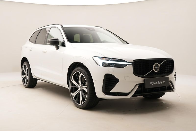 Volvo XC60 T6 AWD RECHARGE DARK PLUS AUT - fotka 15 z 63