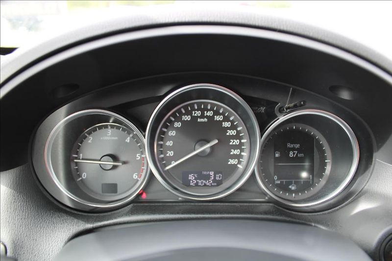 Mazda CX-5 2,2 D Skyactiv  NAVI,XENONY,ČR - fotka 15 z 31