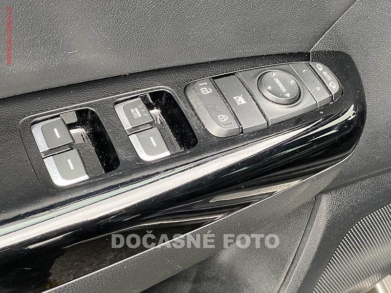 Kia Sportage (2016) 2.0 CRDi AWD, GT Line, AT - fotka 11 z 20