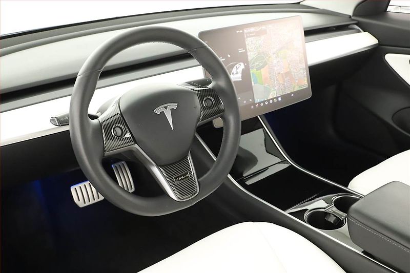 Tesla Model 3 (2020) Performance 78kWh, SoH 83% - fotka 10 z 20