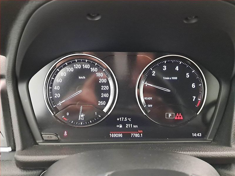 BMW Řada 2 (2019) 218i Gran Tourer, Automat - fotka 11 z 18