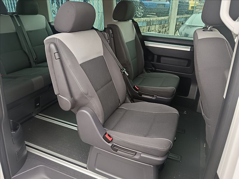 Volkswagen Multivan 2,0 TDi  Startline - fotka 18 z 19