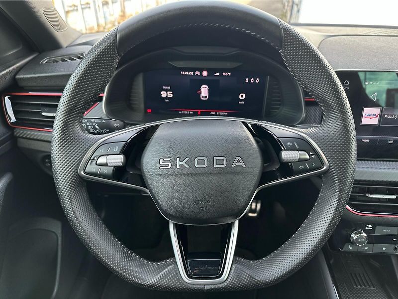 Škoda Scala 1,5 TSI / 110 kW Monte Carlo, - fotka 20 z 24