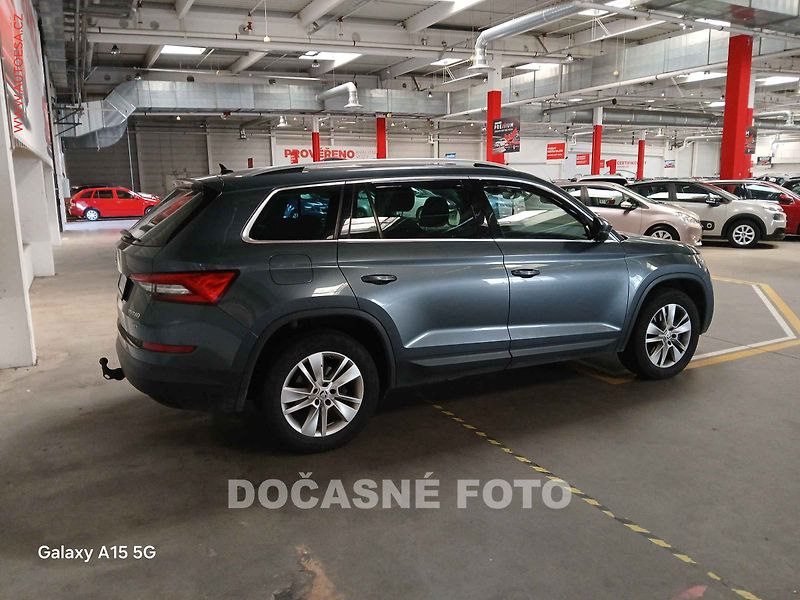 Škoda Kodiaq (2018) 2.0 TDI 4x4, AT, navi, LED - fotka 2 z 3