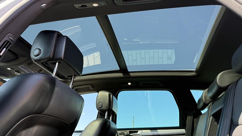 Volkswagen Touareg 3.0TDi*193kW*R-LINE*PERLEŤ - fotka 14 z 44
