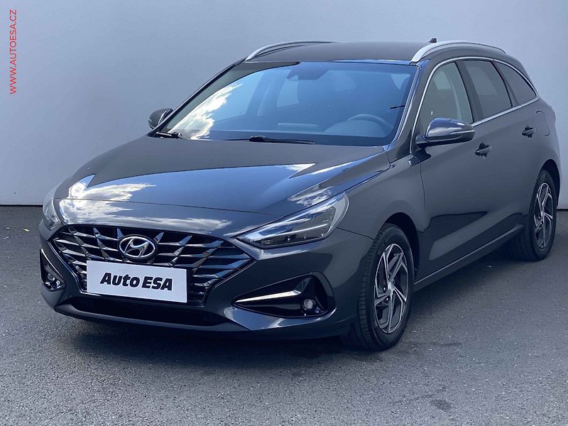 Hyundai i30 (2023) 1.0 T-GDi, 2.maj,ČR, Smart - fotka 3 z 19