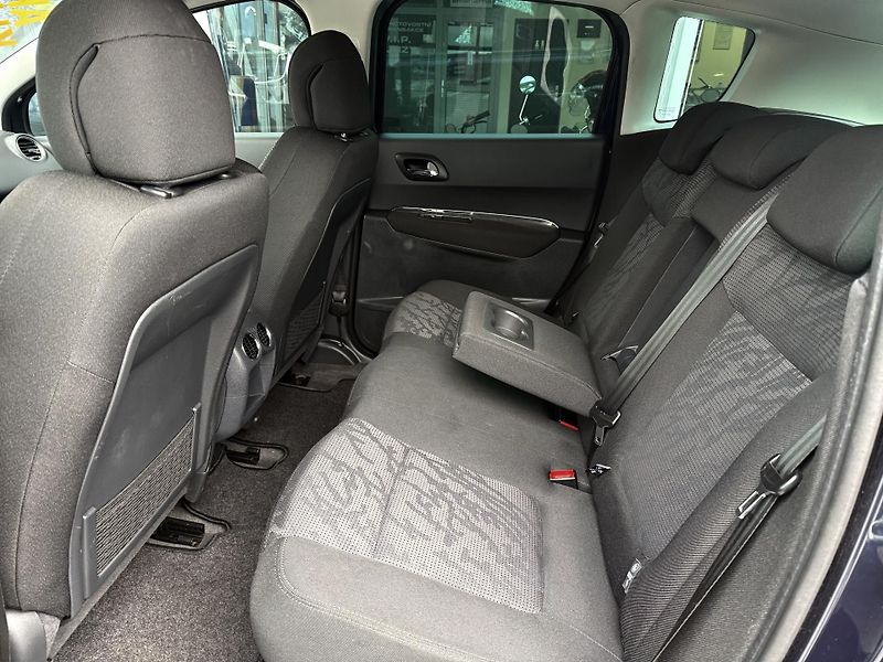 Peugeot 3008 1,6i Panorama Automat ČR - fotka 19 z 34