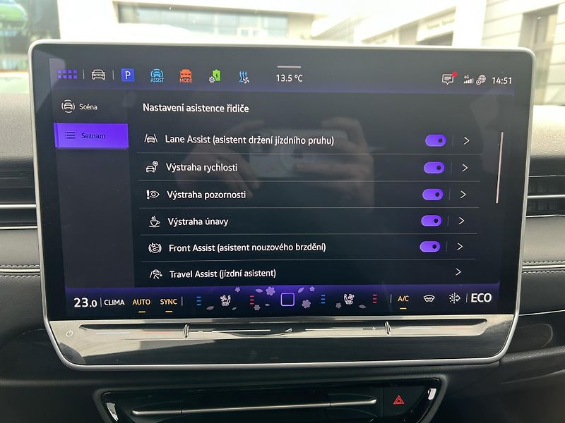 Volkswagen ID.7 Tourer 210  kW, 86 kWh - fotka 22 z 29