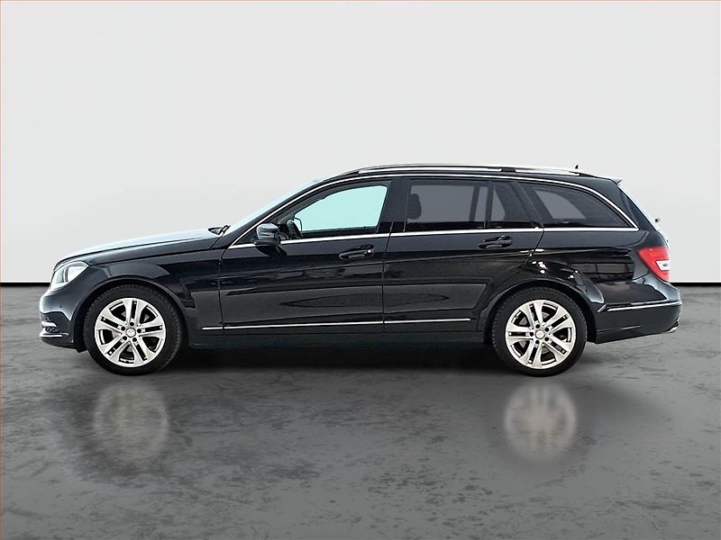 Mercedes-Benz Třídy C (2013) C 250 CDI 4MATIC, 4X4 - fotka 3 z 23