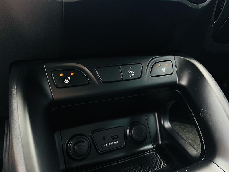 Hyundai ix35 2.0i 4x4 1MAJIITEL KAMER TAŽNÉ - fotka 37 z 46